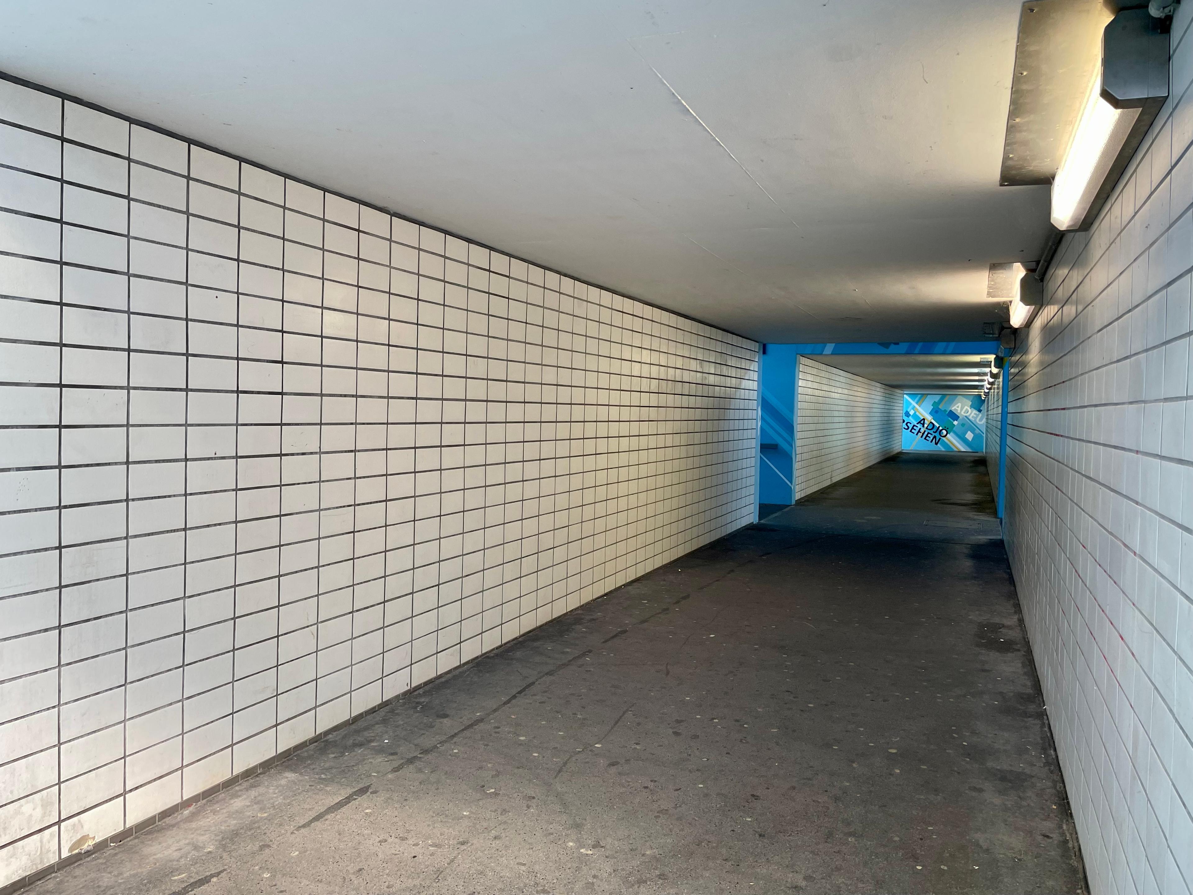 Blick in die Unterführung am Bahnhof Renningen vor der Sanierung.