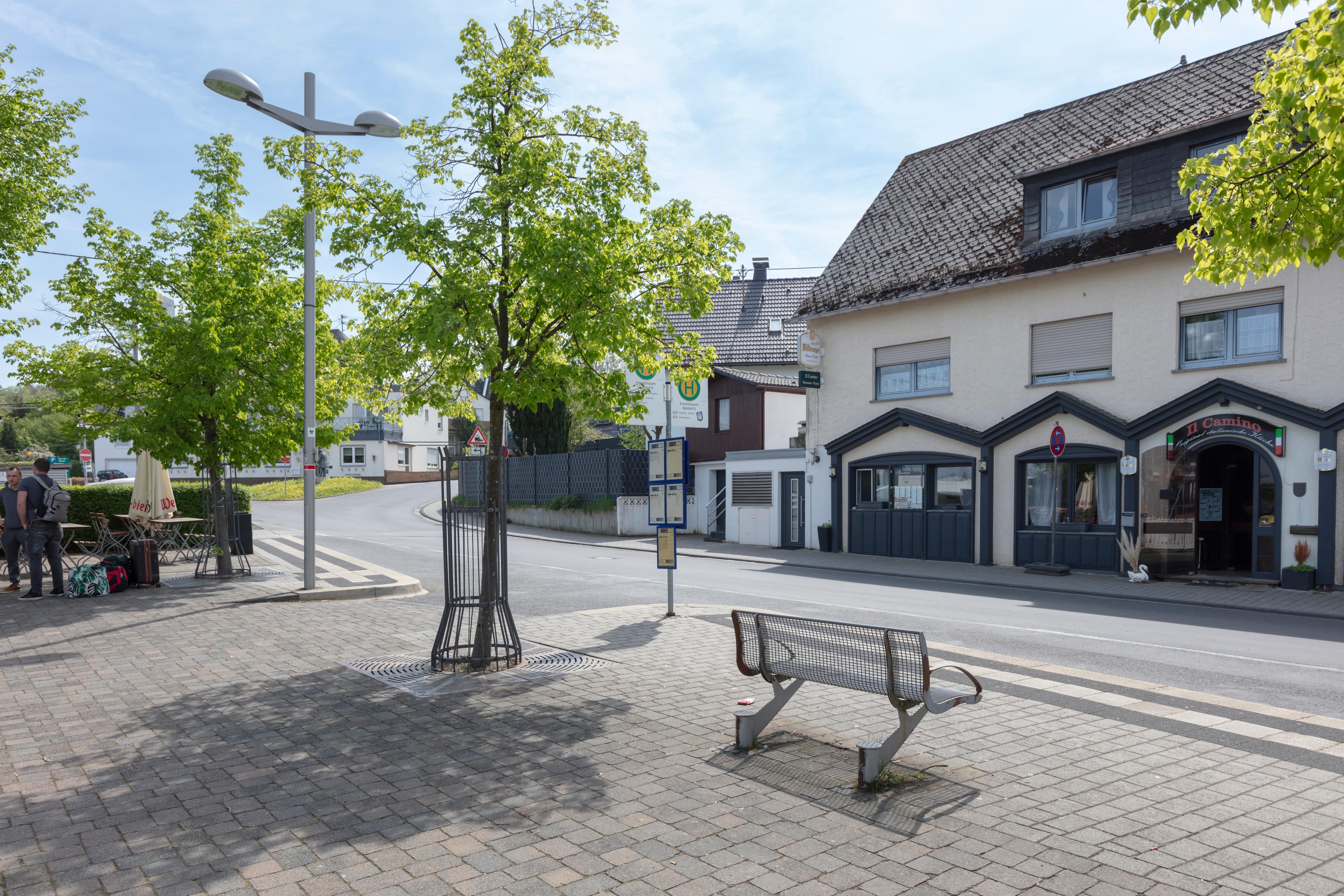 Neue Gestaltung des Bahnhofsgebäudes Emmelshausen