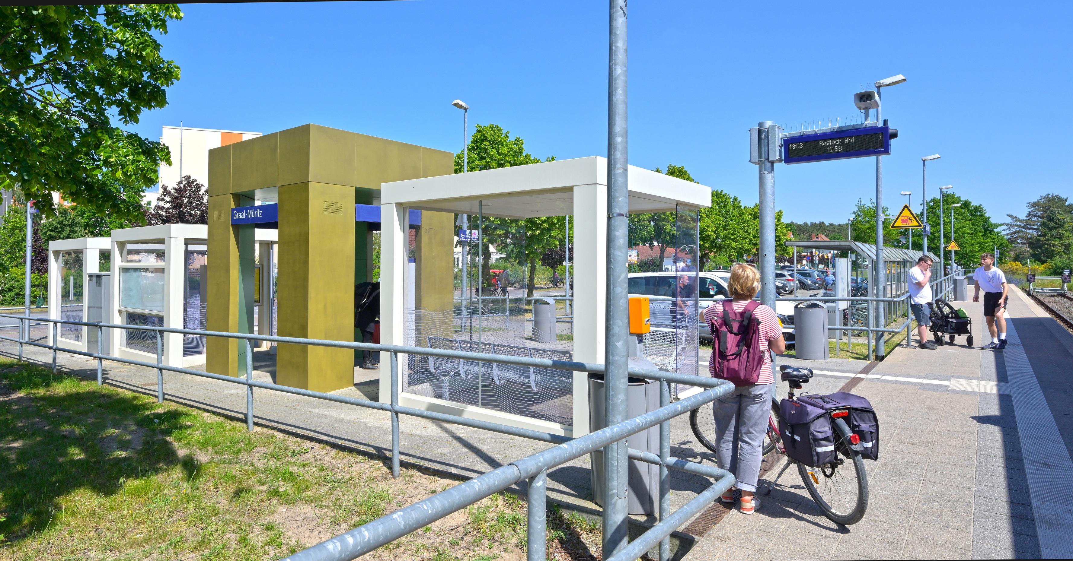 Bahnsteig am Bahnhof Graal-Müritz.